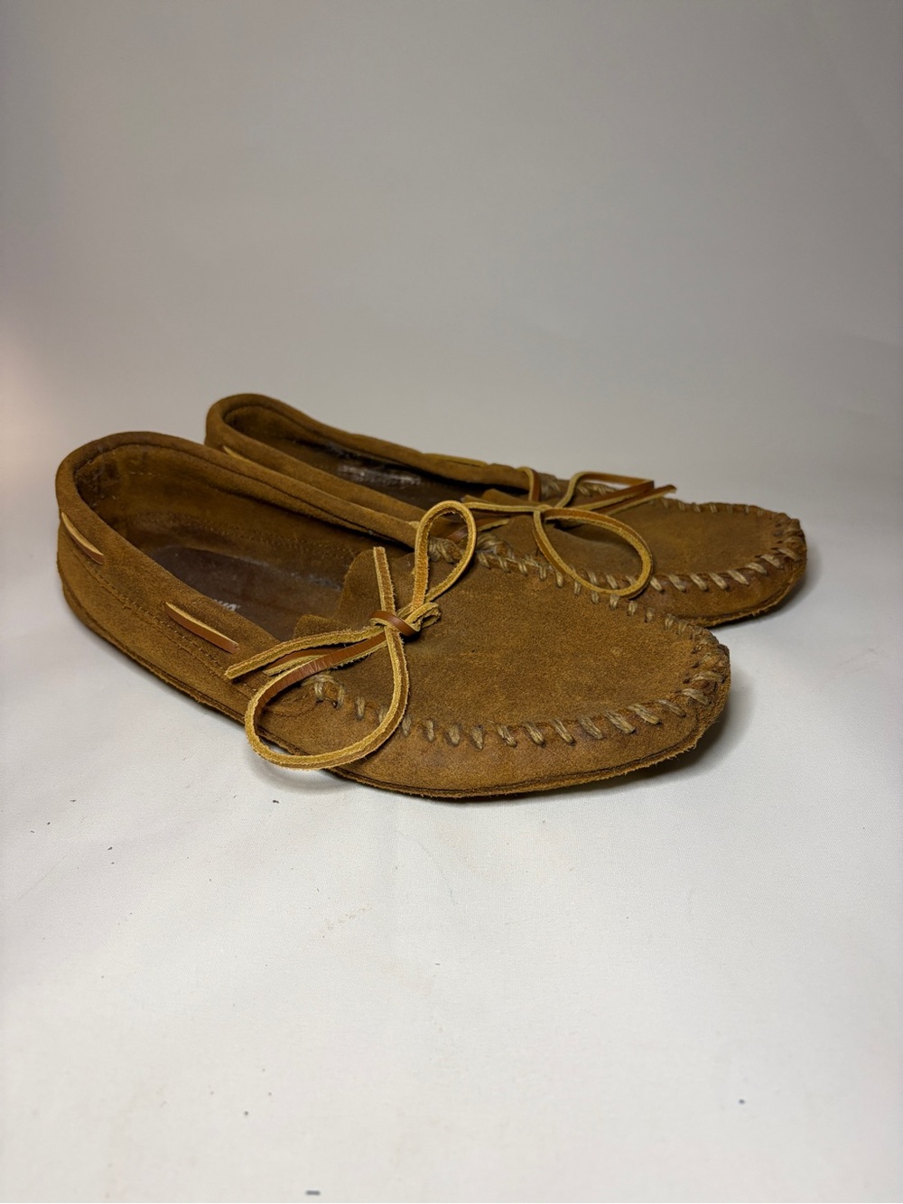 Minnetonka Men's Double Bottom Softsole Moccasins Brown Suede Size 9.5 Slippers